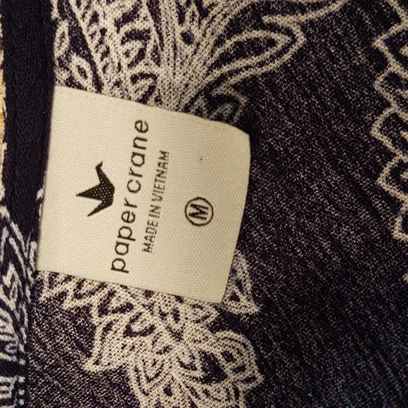 Paper Crane Dohlman Flutter Sleeve Double V Bandana Print Blouse M - Picture 10 of 12